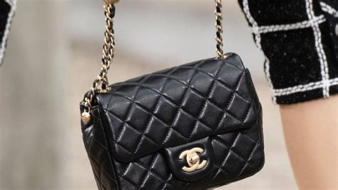 bolsa chanel de mezclilla|el bolso Chanel.